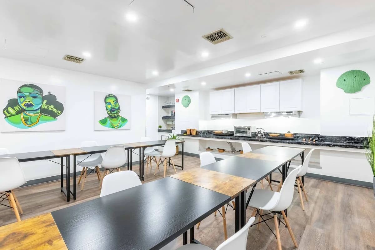 Mansfield shared kitchen and dining area
